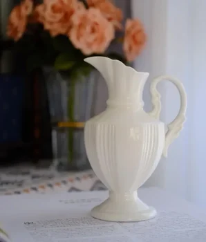 Loovus Riik Stiil Desktop Vintage Vaas Valge Kannu Vaas Aia Kastmiseks Keraamiline Kann Lillevaasi Pot Home Decor Käsitöö