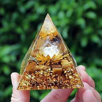 Lõhkemisest crystal purustatud kivi pyramid home vaik tilkuva käsitöö tabel ornament